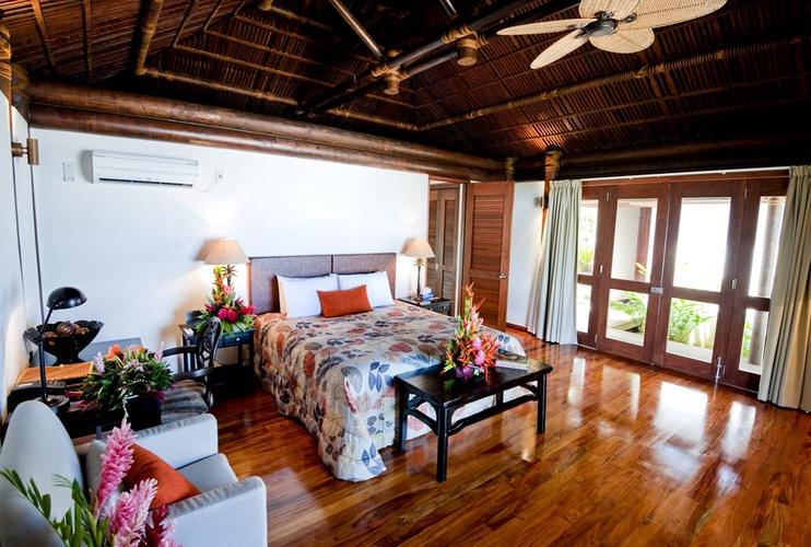 Full c5000d2f6b6d80ebb43928c6f43dedfb