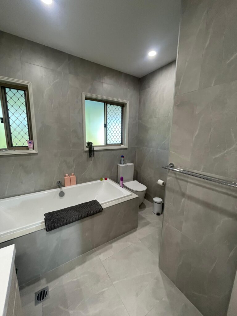 121d4d84 ae70 4116 92fb c9f5def9cef4