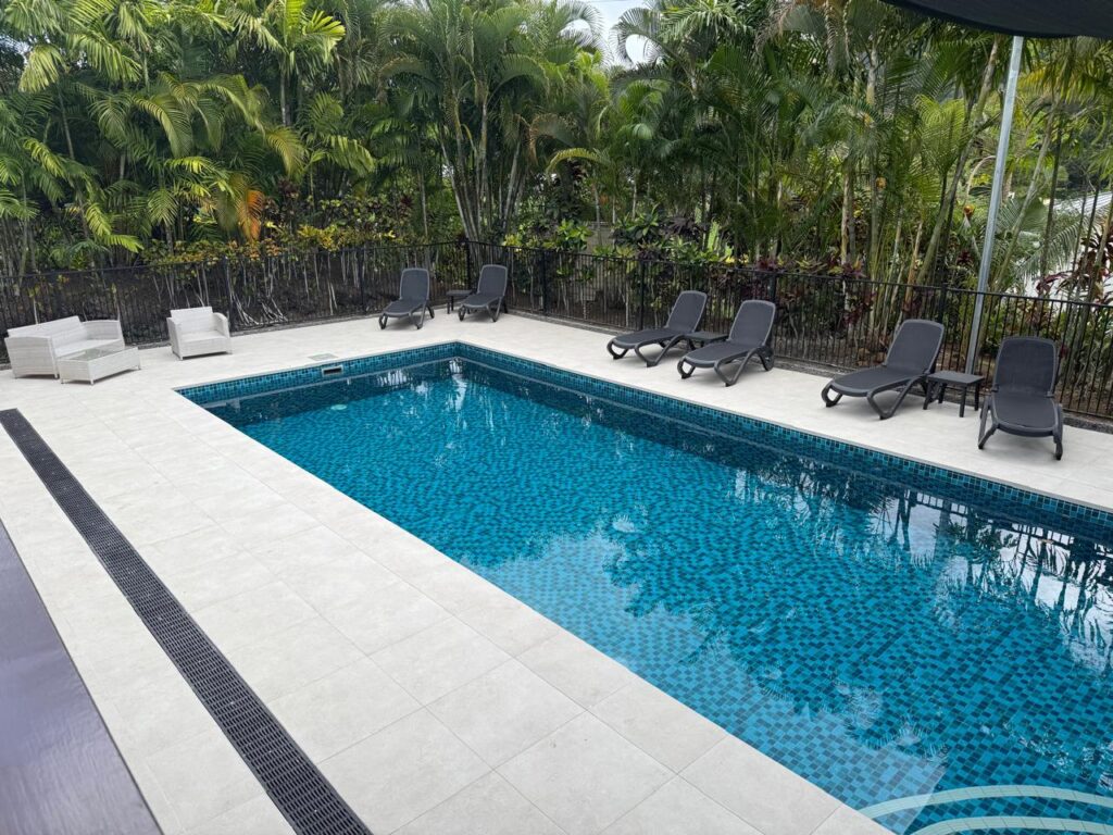 E161616d f54c 4a6b a6fa ee887a5a8806